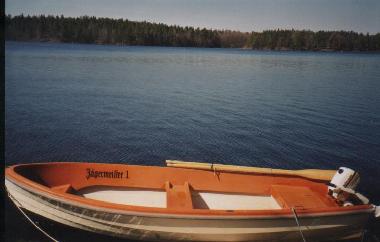 Robustes 4,50m GFK-Boot mit Motor und Rudern -------- ( f�r 5 Personen bis 900kg Tragkraft)