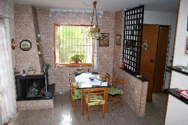 mit Essplatz direkt am Grillkamin