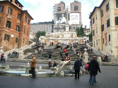 und besucht so bekannte St�tten wie die Spanische Treppe