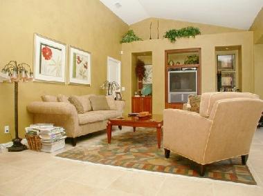 Wohnzimmer mit Fernseher