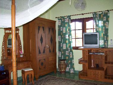 Schlafzimmer der 4 FeWo mit Ausziehcouch f�r 1 Kind