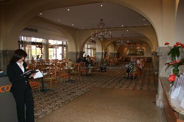 Restaurant OS ARCOS im Madeira Carlton Hotel