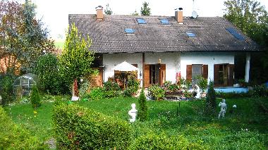 rustikales Landhaus mit ca. 4000 qm Garten, Sdseite
