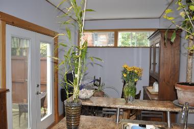 Fr�hst�cksraum mit PC T�r zur Terrasse