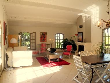 Ferienhaus in VELAUX (Bouches-du-Rh�ne) oder Ferienwohnung oder Ferienhaus