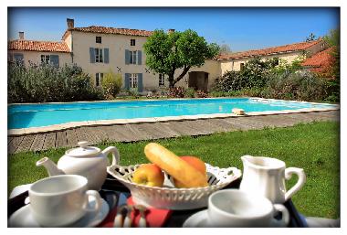 Pension in OULMES (Vende) oder Ferienwohnung oder Ferienhaus