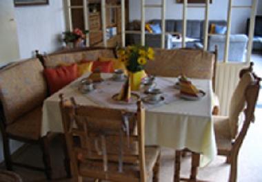 Essecke im Wohnzimmer