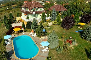 D.D.S. sonnigen Wellness-Appartements am Stadtrand    von   H�viz   Selbstverplegung preiswert und p