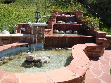Wasserfall in unserem Garten