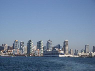 San Diego. Tages Schiffsreisen, Wahl-Fahrten, schwimmen mit den Delphinen und vieles mehr