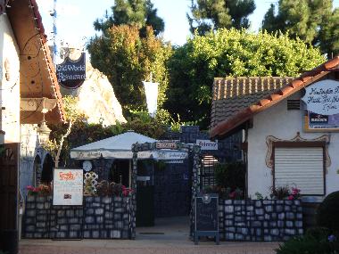 Ausflugsziel ...Huntington Beach  CA  OLD WORLD GERMAN VILLAGE