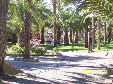 FUSSWEG ZUM STRAND