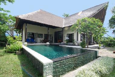 Villa Puka Kecil, Pool