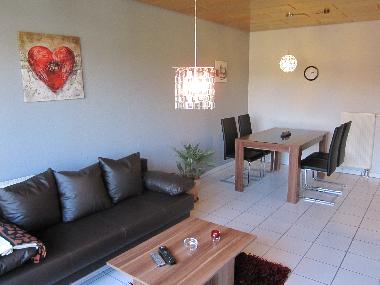 Wohn und Esszimmer