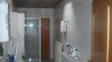 Bad mit Dusche Haus II