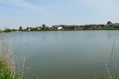Binnensee im Feriendorf