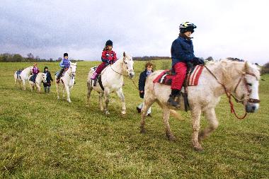 Ponyreiten im Herbst