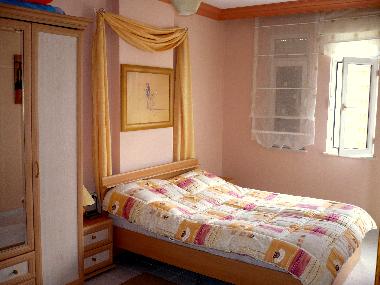 ...Schlafzimmer Nr. 2...