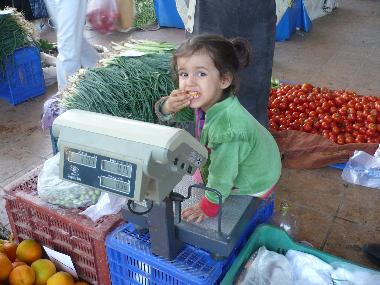 ...die j�ngste Verk�uferin...