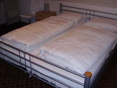 Schalfzimmer mit Doppelbett