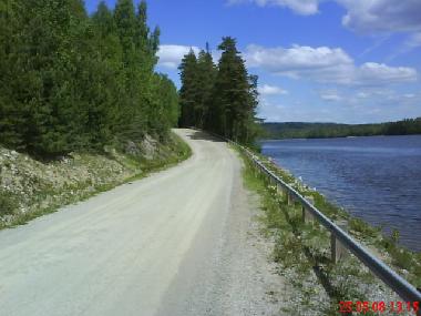 strasse im sommer zum haus schleppangeln trolling auf hecht und zander schwedenhaus mieten 043238057