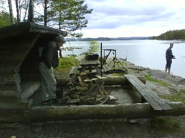 angelplatz mit holz und schuthtte schleppangeln trolling auf hecht und zander schwedenhaus mieten 0