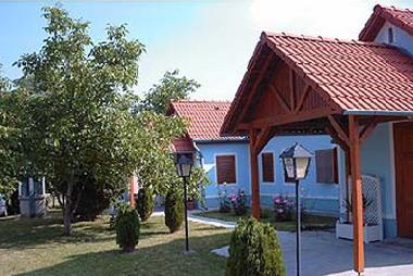 Ferienhaus in Balatonbereny (Somogy) oder Ferienwohnung oder Ferienhaus