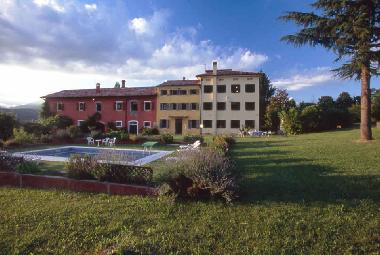 Villa in san pietro di feletto (Treviso) oder Ferienwohnung oder Ferienhaus