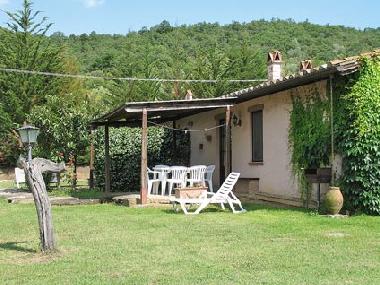 Ferienwohnung in CASALINI-PANICALE (Perugia) oder Ferienwohnung oder Ferienhaus
