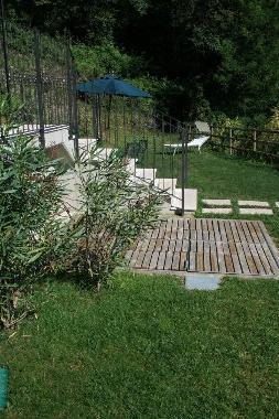 Garten mit Barbeque area