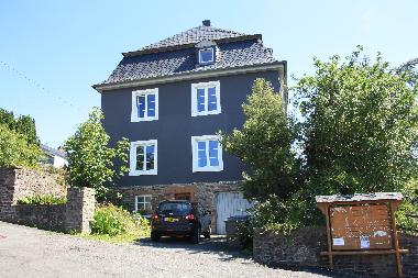Villa in Weinsheim-Gondelsheim (Eifel - Ahr) oder Ferienwohnung oder Ferienhaus