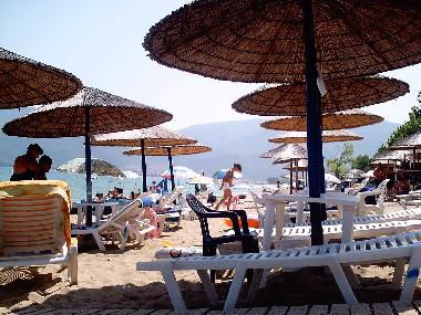 Liegen am Strand
