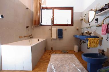 Villa in Medici-Mimice (Splitsko-Dalmatinska) oder Ferienwohnung oder Ferienhaus