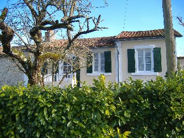 Ferienhaus in Verteillac (Dordogne) oder Ferienwohnung oder Ferienhaus