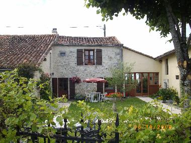 Ferienhaus in Verteillac (Dordogne) oder Ferienwohnung oder Ferienhaus