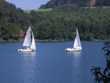 Sauerland : ****Ferienhaus HENNESEE**** : Der Hennesee