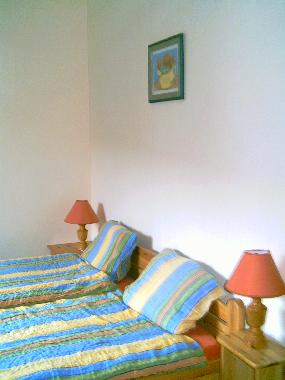 Schlafzimmer ( mit eigenem Duschbad)