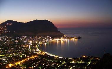 Villa in Palermo Mondello (Palermo) oder Ferienwohnung oder Ferienhaus
