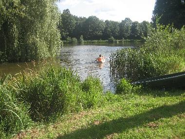 Der Olber�der See l�dt bei gutem Wetter zum Baden ein. Hier kann man auch gut mit Fahrzeugen (Boot, 