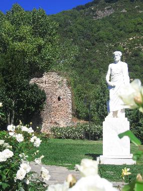 Stagira, Aristoteles-Denkmal