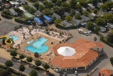 Chalet in Jard Sur Mer (Vende) oder Ferienwohnung oder Ferienhaus