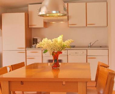 Offene K�che mit Essplatz 