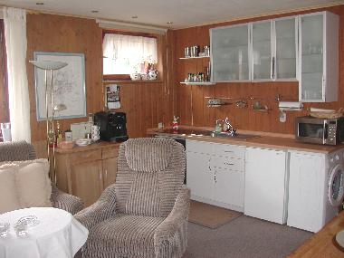Wohnzimmer und K�che