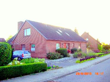 Haus Strassenansicht