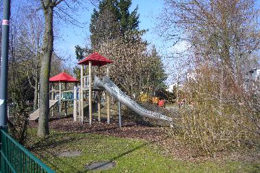 Spielplatz stliche Uferstrae 5 Fuminuten entfernt