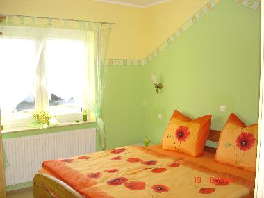 Schlafzimmer 1