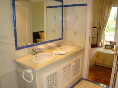 Ferienwohnung in Bahia de Casares (M�laga) oder Ferienwohnung oder Ferienhaus