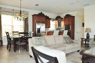 Wohnzimmer, Essbereich, K�che