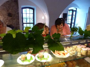 Wein-Restaurant, 5 Tage/Monat geffnet