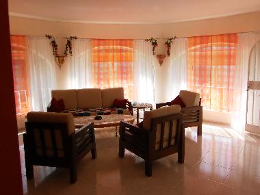 Wohnzimmer obere Wohnung